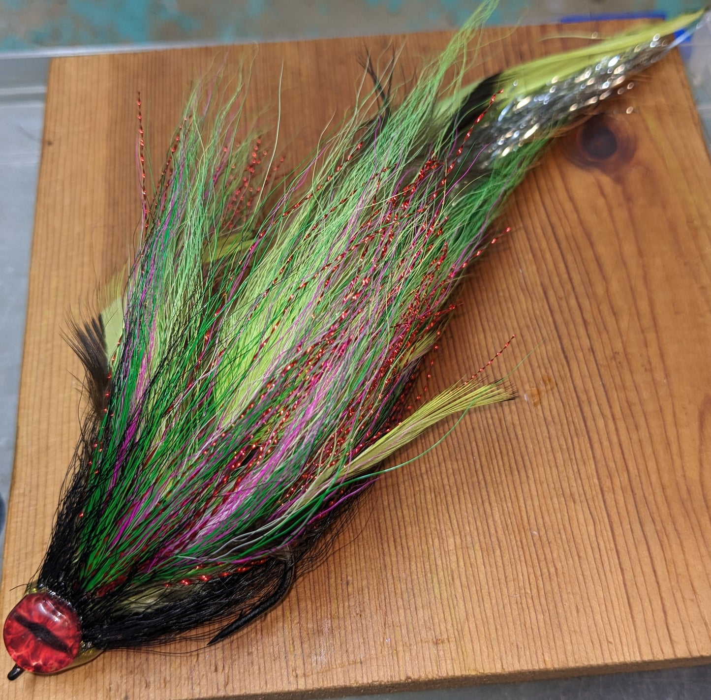 6-8" "Optic minnow" style Pike/Muskie Flies